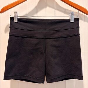 Lululemon Luon Black shorts, Size 4 with 4" inseam